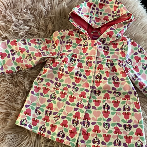 Minnie Mouse RainCoat - Picture 1 of 9